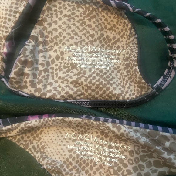 Acacia Set - Picture 2 of 3